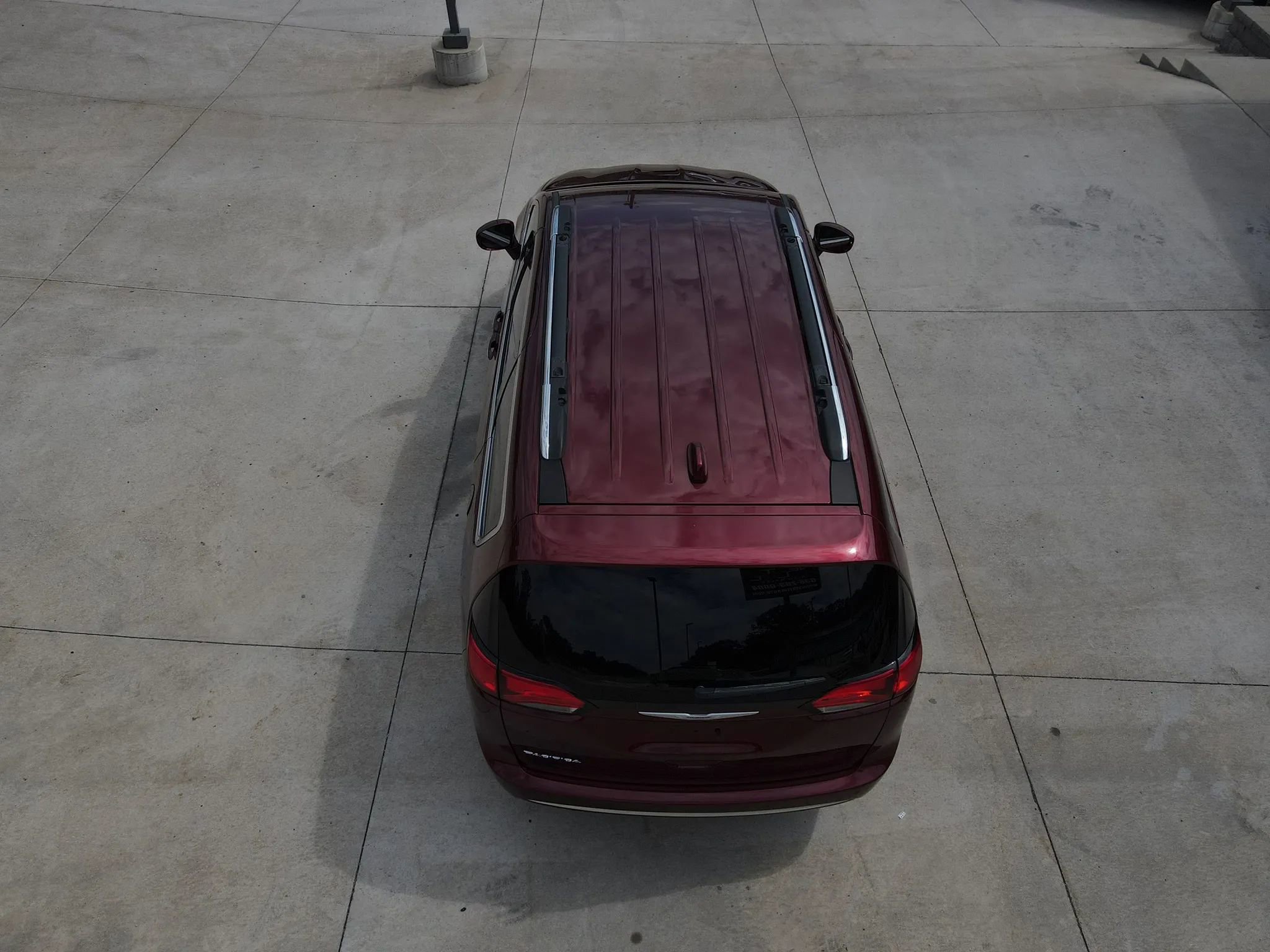Used 2018 Chrysler Pacifica Touring-L FWD image 54