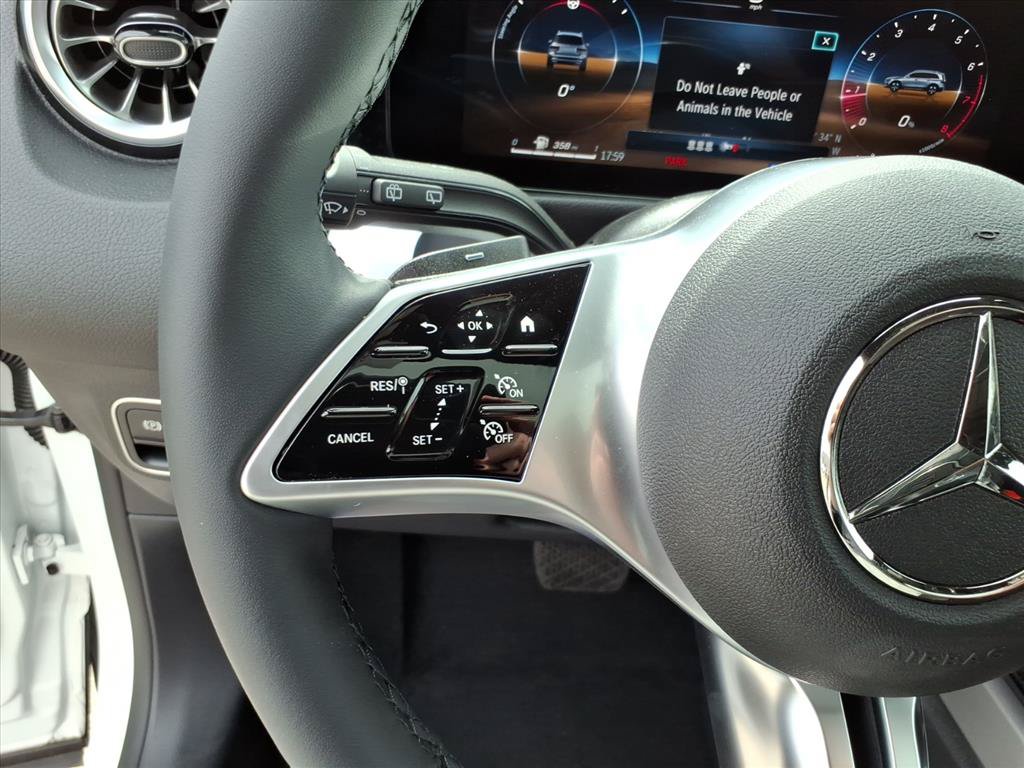 Used 2026 Mercedes-Benz GLB 250 4MATIC image 15