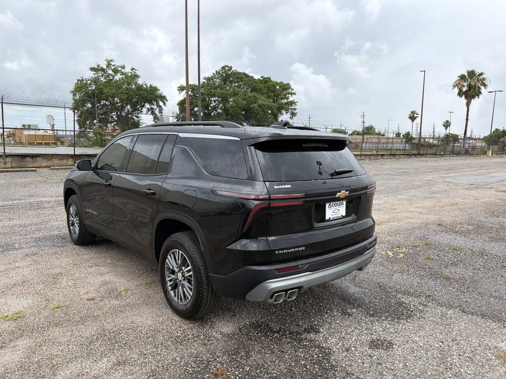 New 2026 Chevrolet Traverse LT FWD image 6