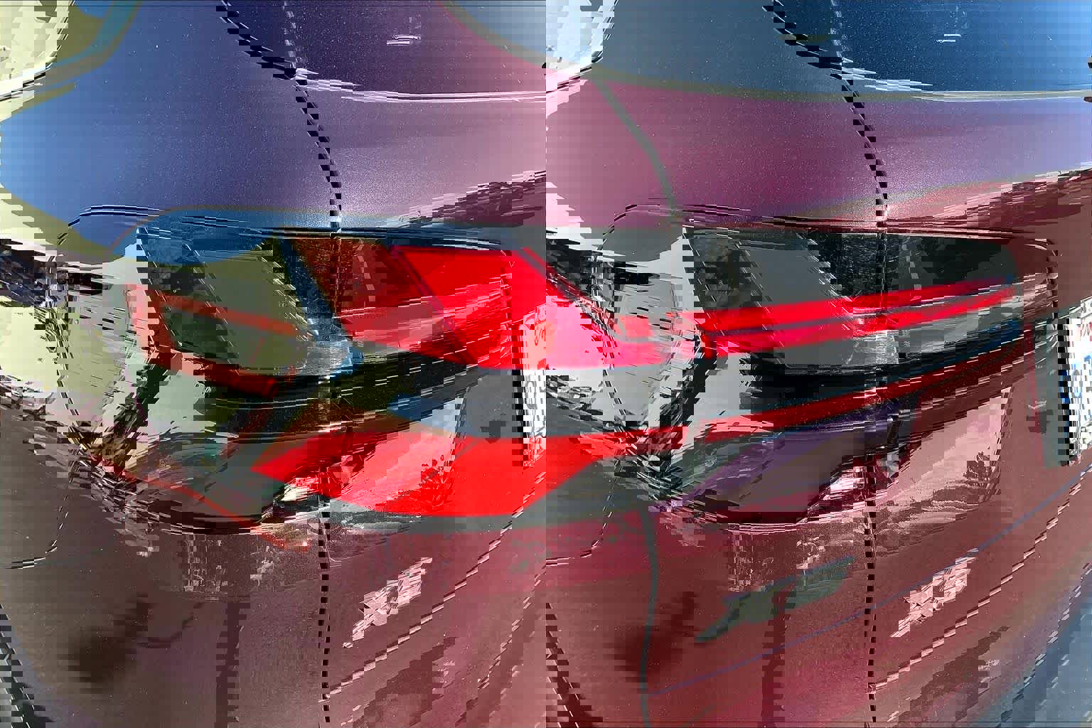 Used 2025 BMW X5 xDrive50e w/ Premium Package image 33