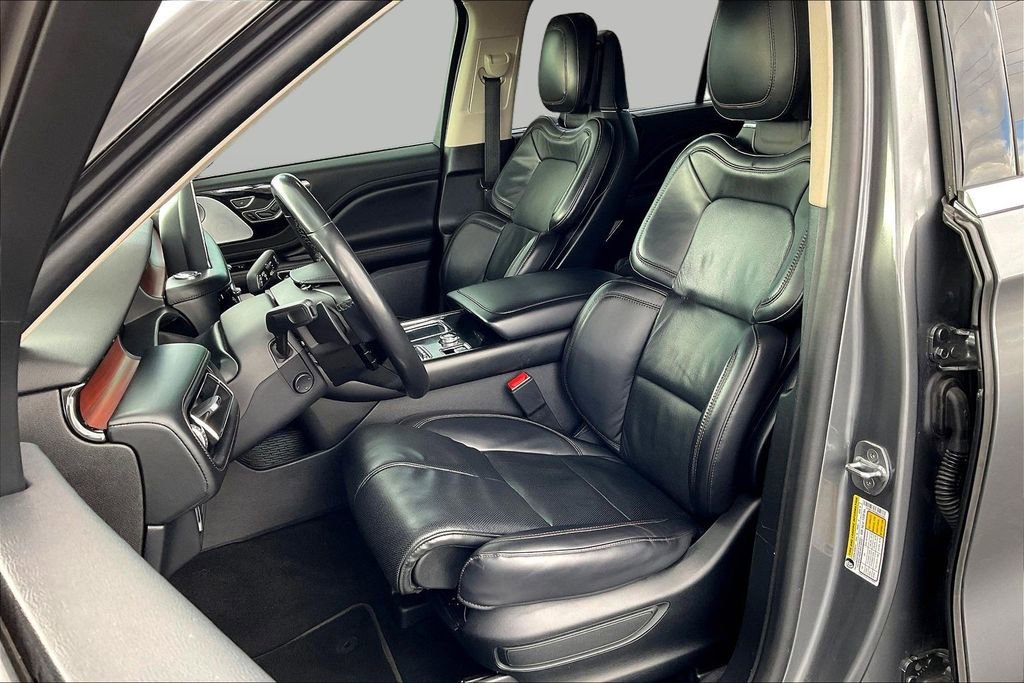 Used 2022 Lincoln Aviator Reserve w/ Equipment Group 201A AWD/4WD image 20