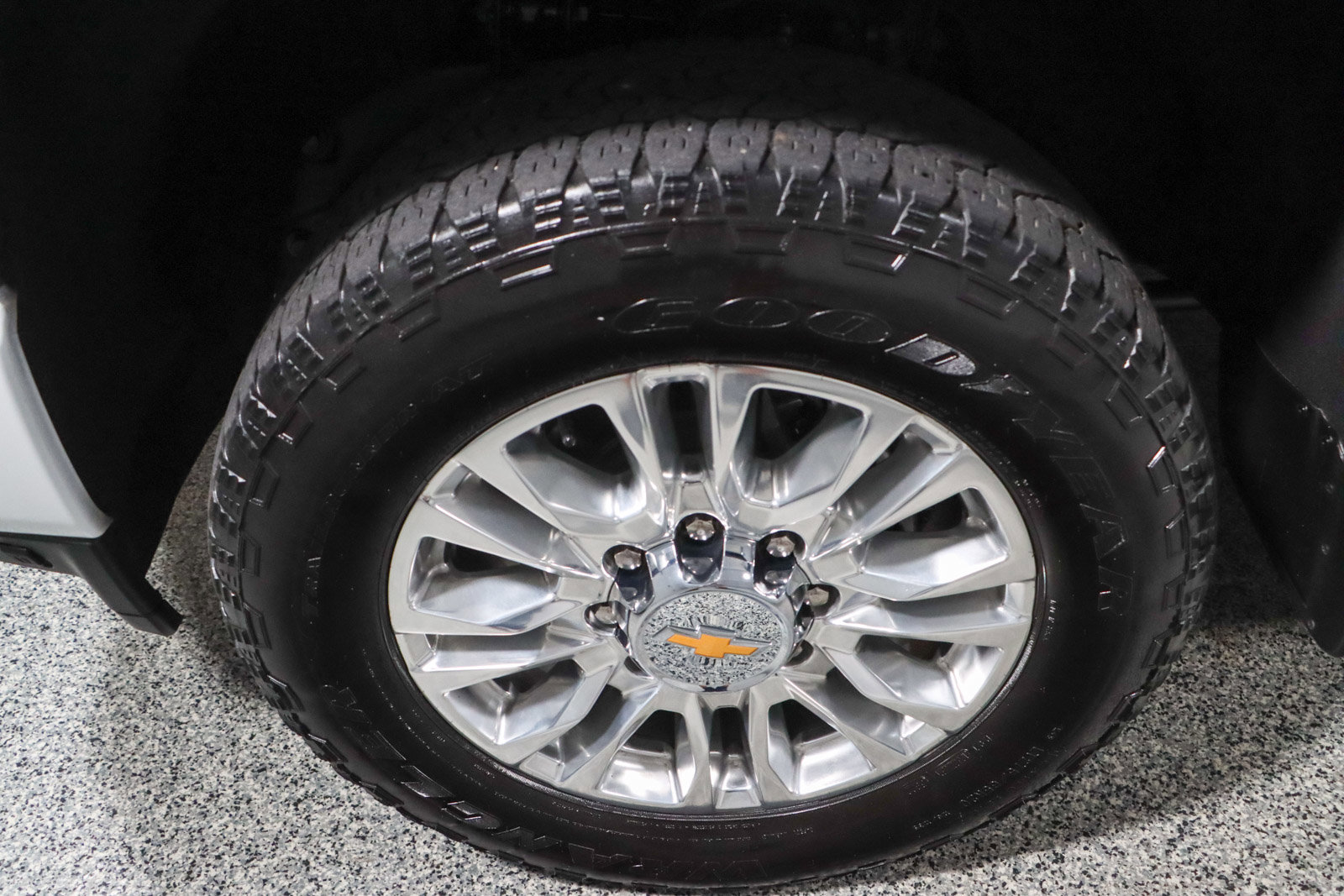 Used 2023 Chevrolet Silverado 2500 High Country image 11