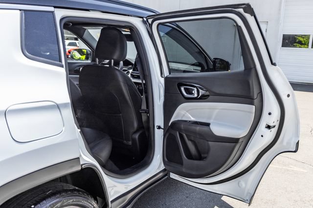 Used 2024 Jeep Compass Limited AWD/4WD image 17