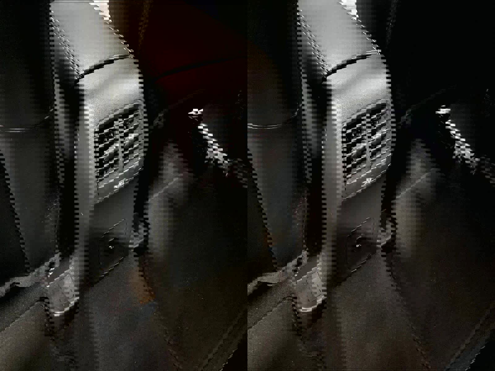 Used 2024 Ford Escape Platinum image 26