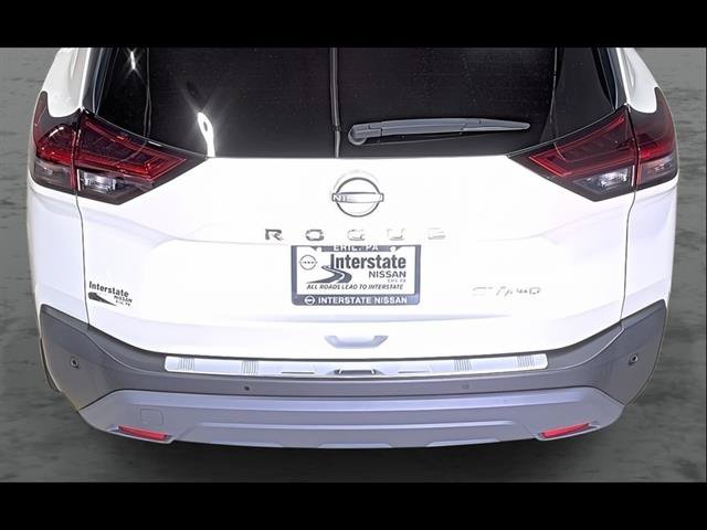 Used 2023 Nissan Rogue SV AWD/4WD image 12