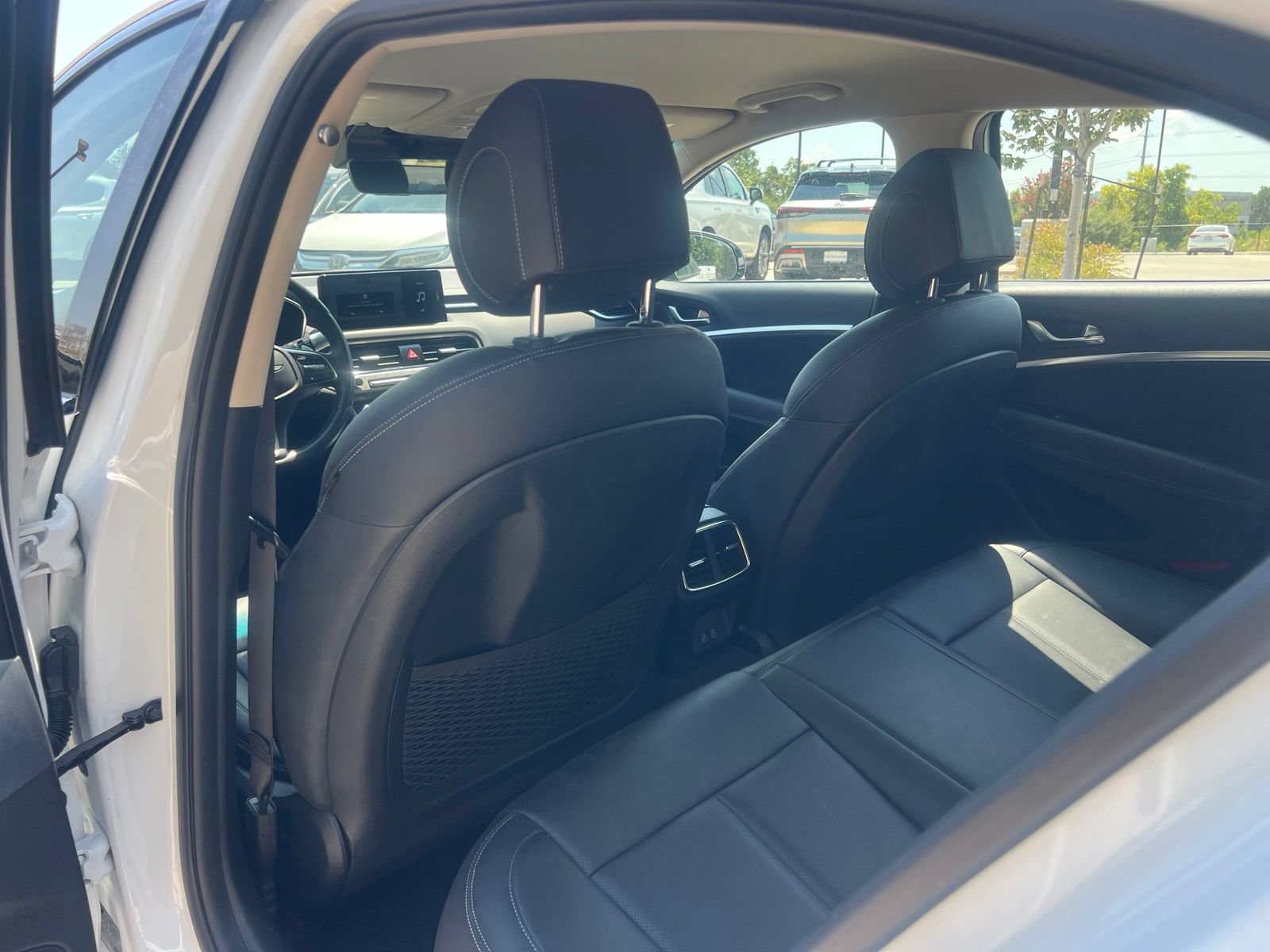Used 2025 Genesis G70 2.5T RWD image 16