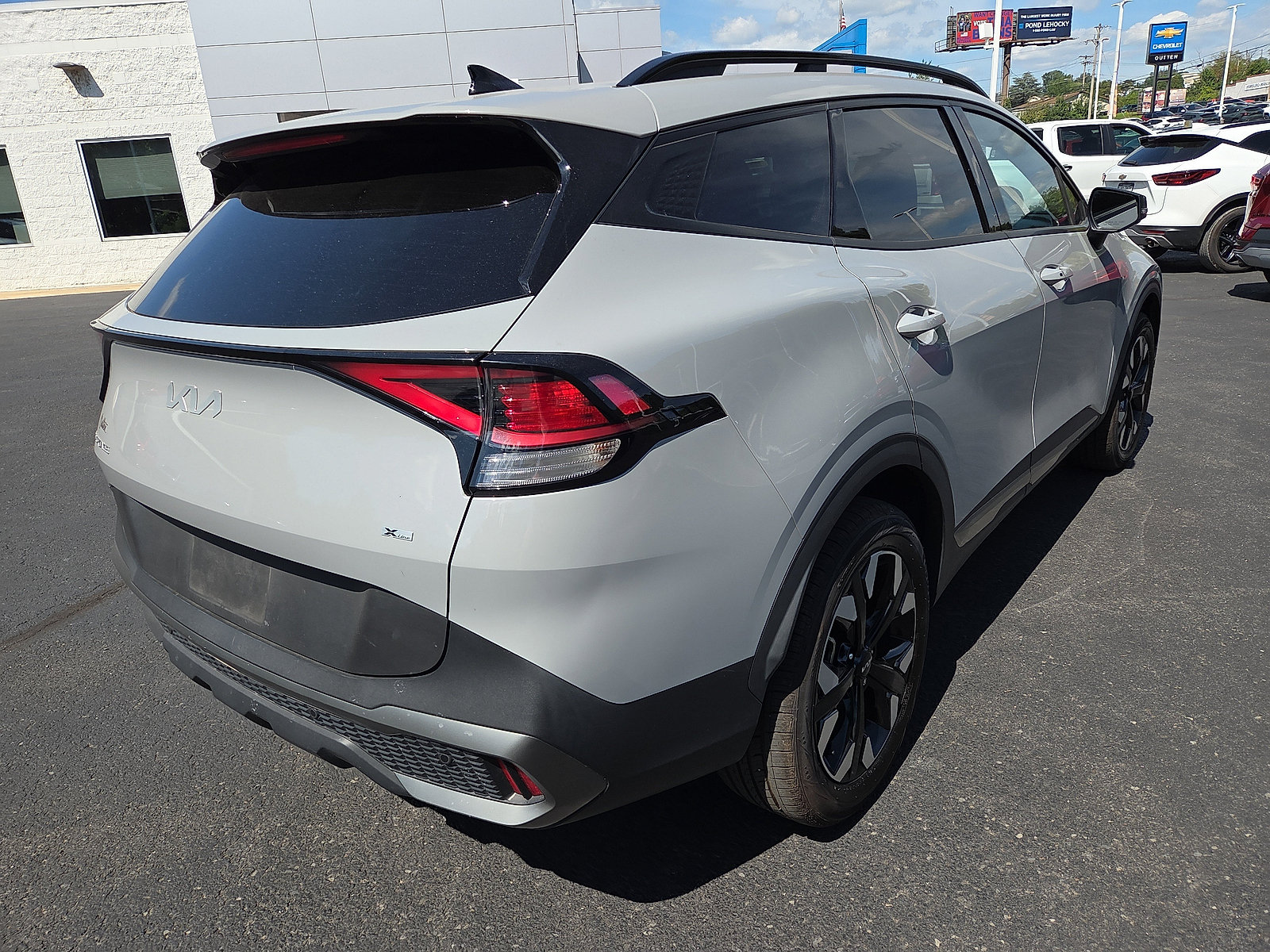 Used 2023 Kia Sportage X-Line AWD/4WD image 3