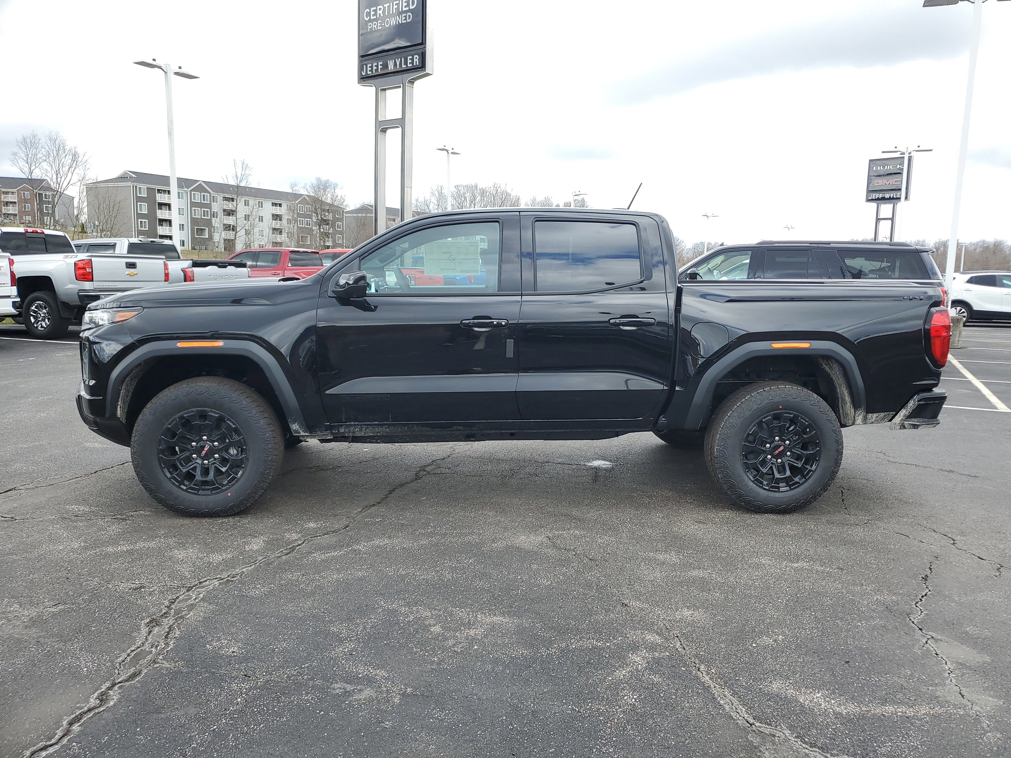 New 2026 GMC Canyon Elevation w/ Convenience Package image 8