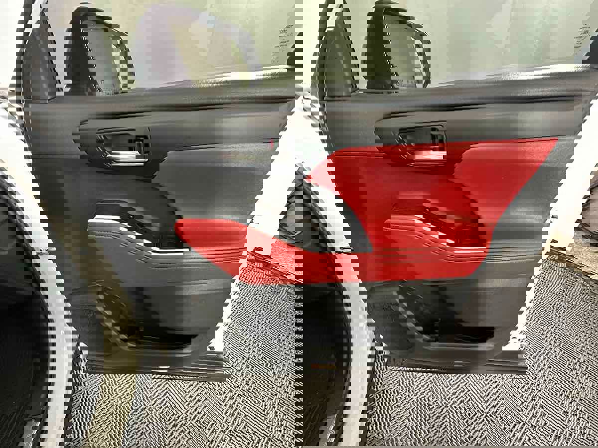 Used 2022 Toyota Highlander XSE image 28