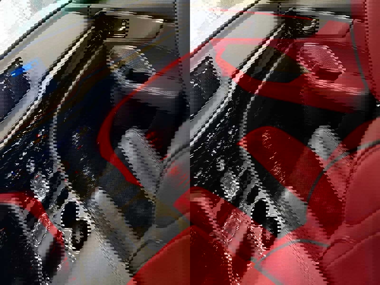 Used 2022 Acura MDX A-Spec image 11