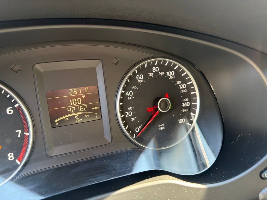 Used 2012 Volkswagen Jetta SE FWD image 17