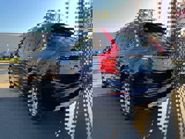 Used 2016 Volvo XC90 T6 Momentum w/ Momentum Plus Package image 11