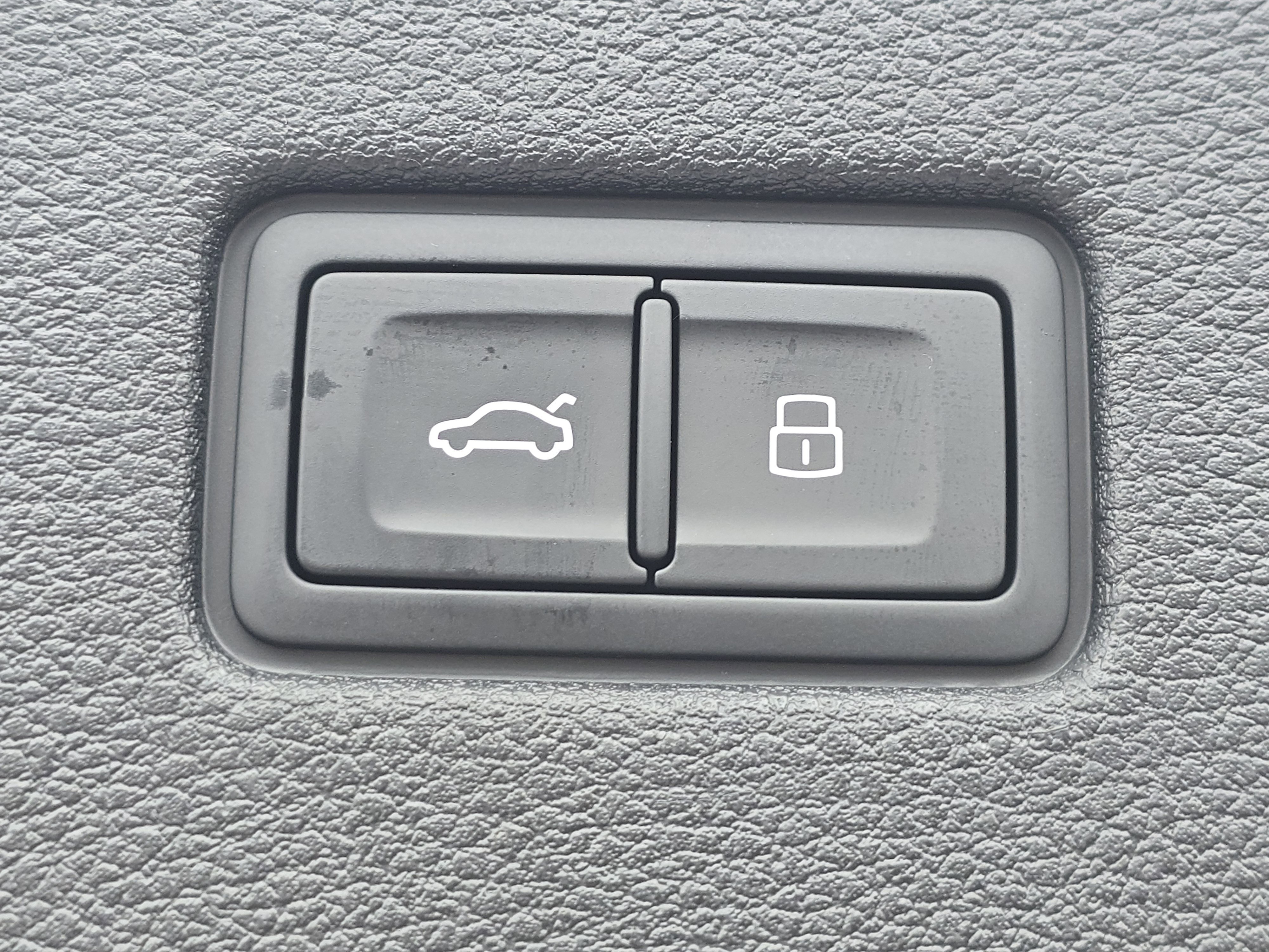 New 2026 Audi Q8 Premium Plus image 17