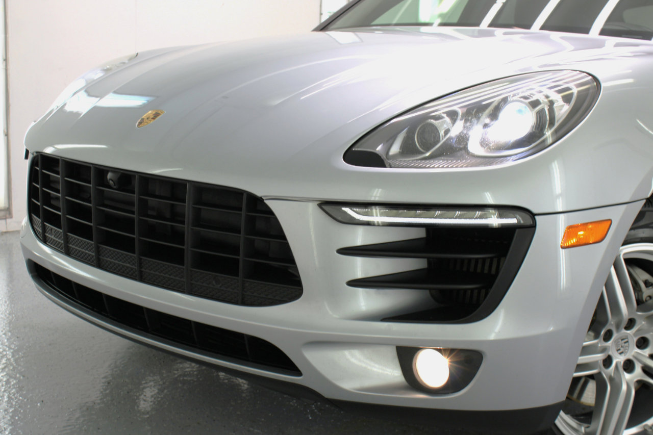 Used 2017 Porsche Macan S image 21