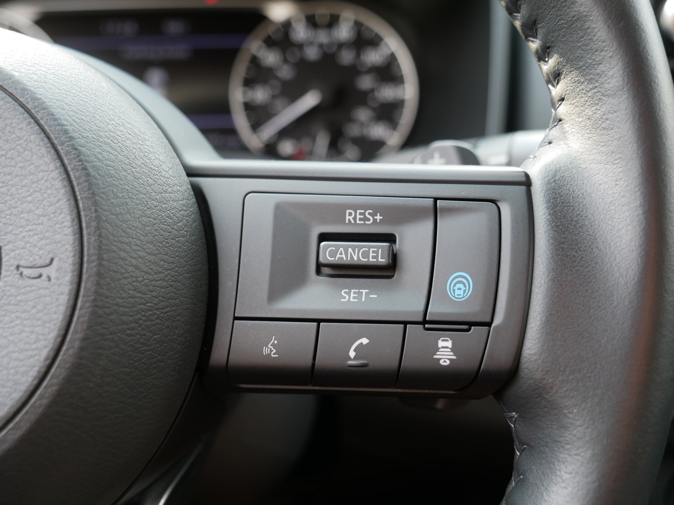 Certified 2024 Nissan Rogue SV w/ SV Premium Package AWD/4WD image 29