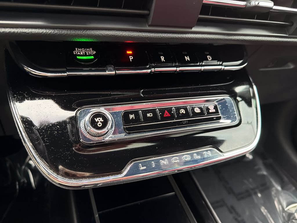 Certified 2023 Lincoln Corsair Reserve w/ Equipment Group 201A AWD/4WD image 28