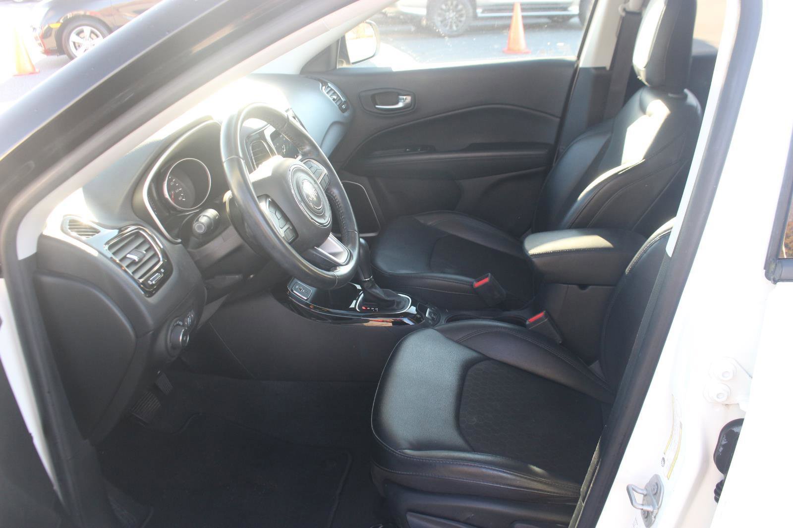 Used 2021 Jeep Compass Latitude w/ Sun and Sound Group image 13