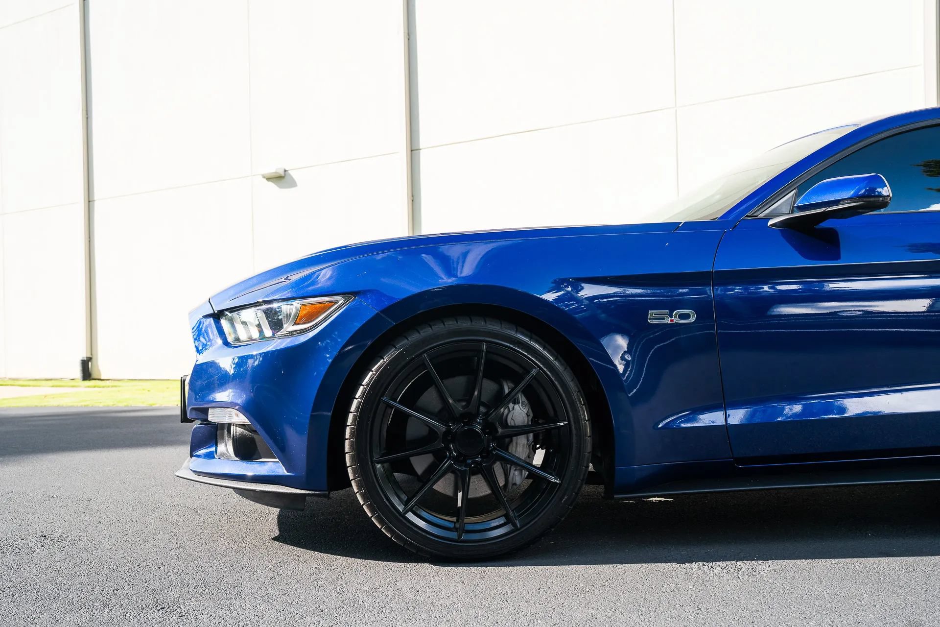 Used 2015 Ford Mustang GT Premium w/ Equipment Group 401A RWD image 3