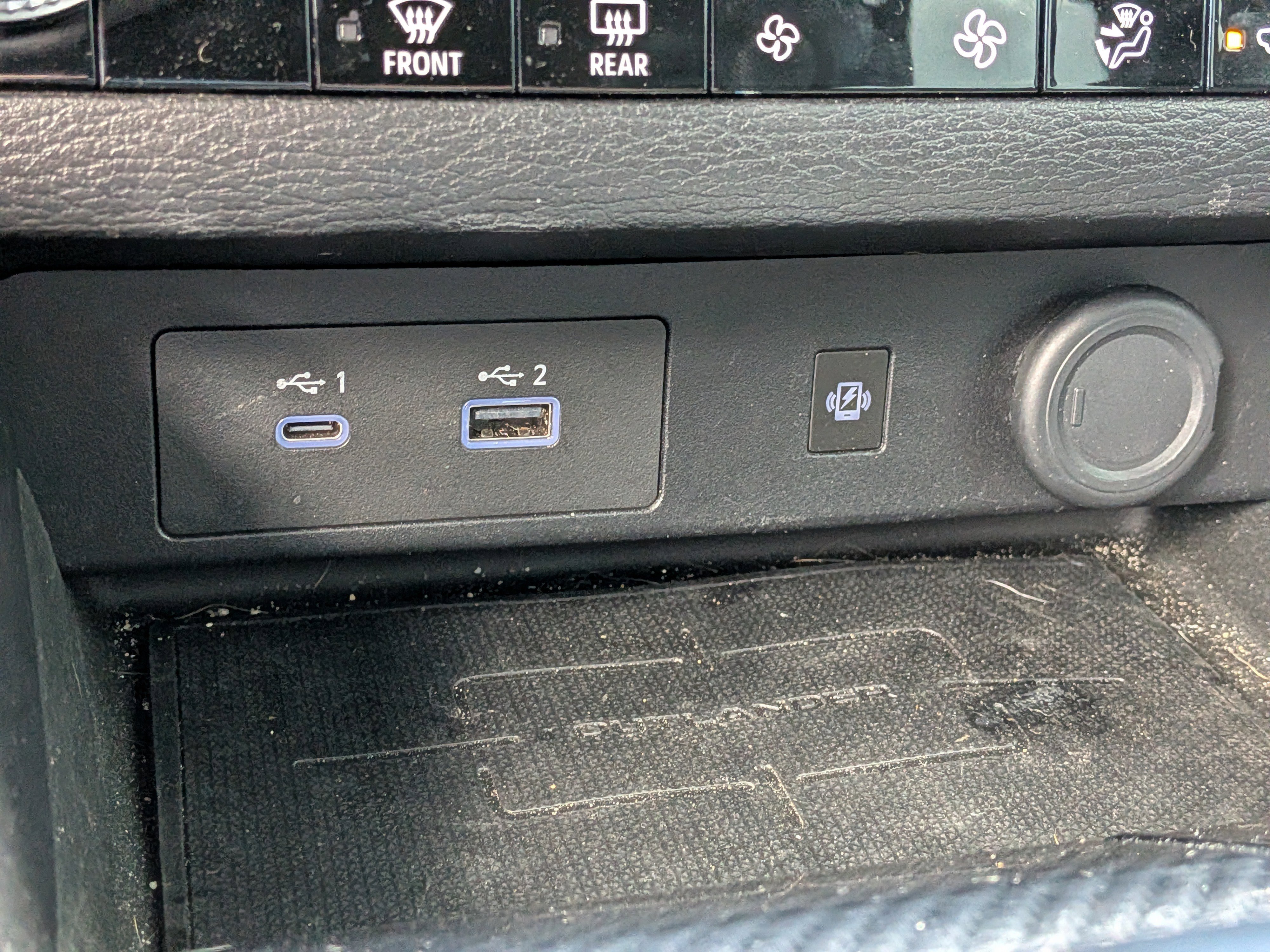 Used 2022 Mitsubishi Outlander SE image 30