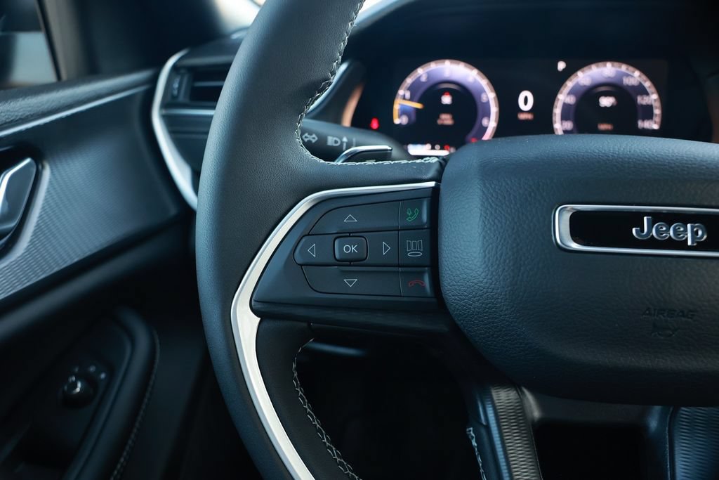 New 2026 Jeep Grand Cherokee Laredo RWD image 18