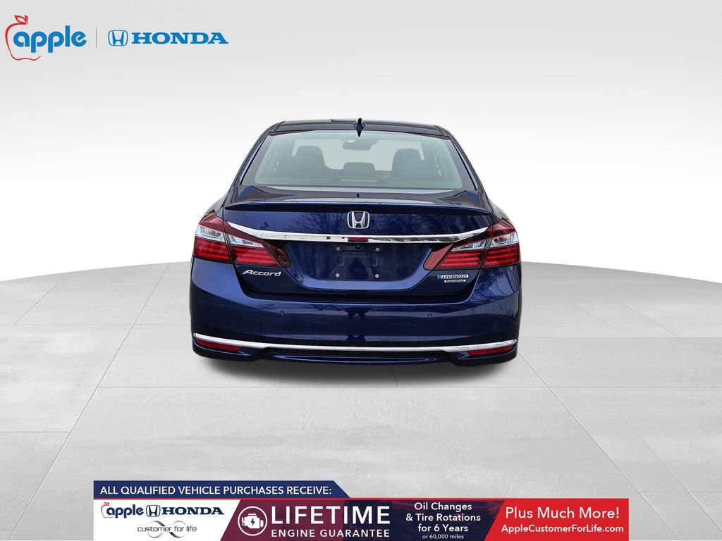 Used 2017 Honda Accord Touring image 6