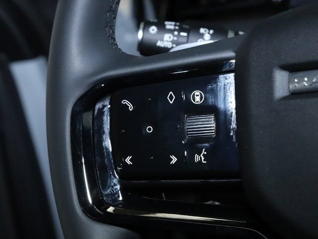 Certified 2025 Land Rover Range Rover Evoque S AWD/4WD image 23