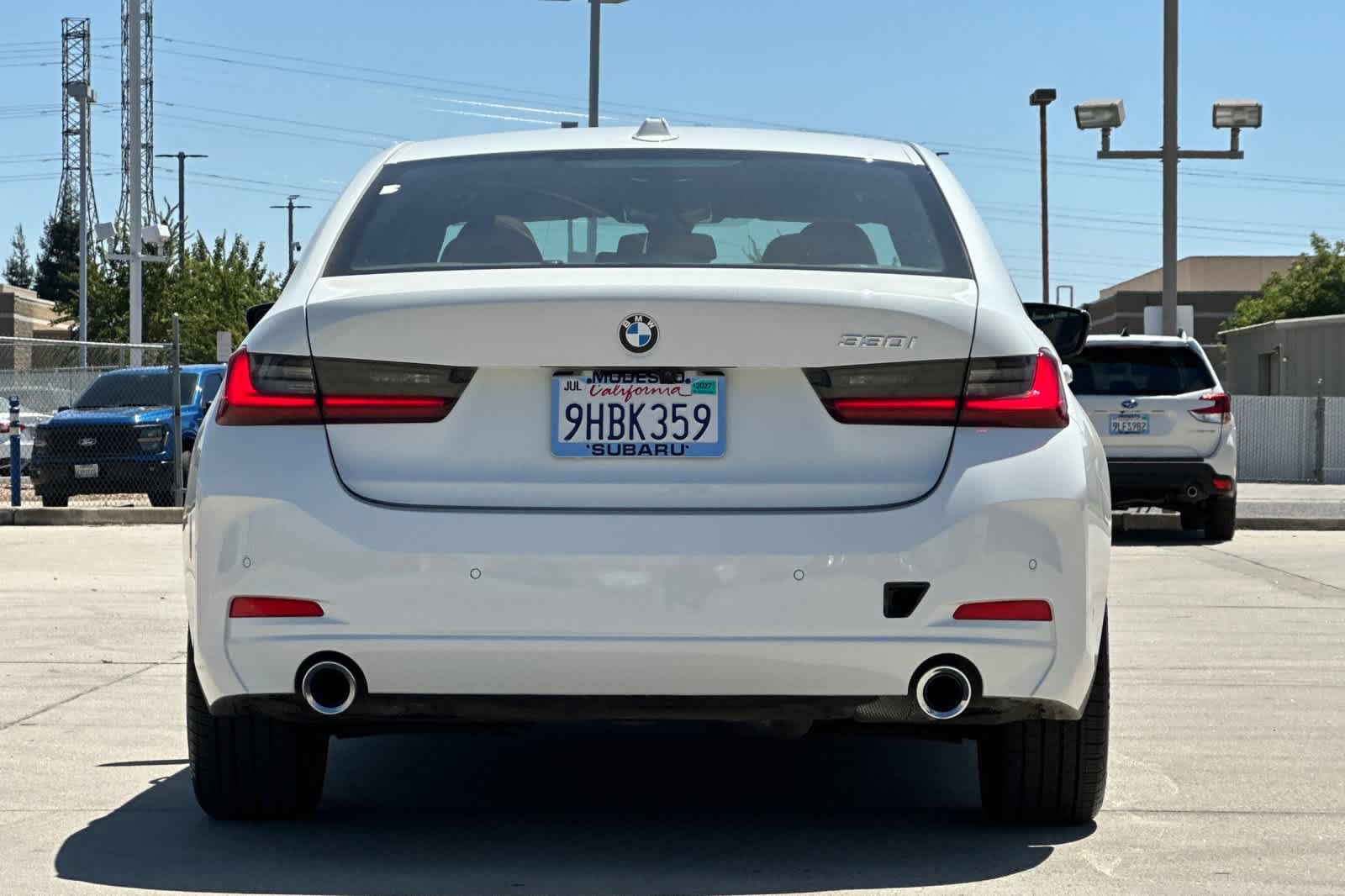 Used 2023 BMW 330i Sedan w/ Parking Assistance Package RWD image 4