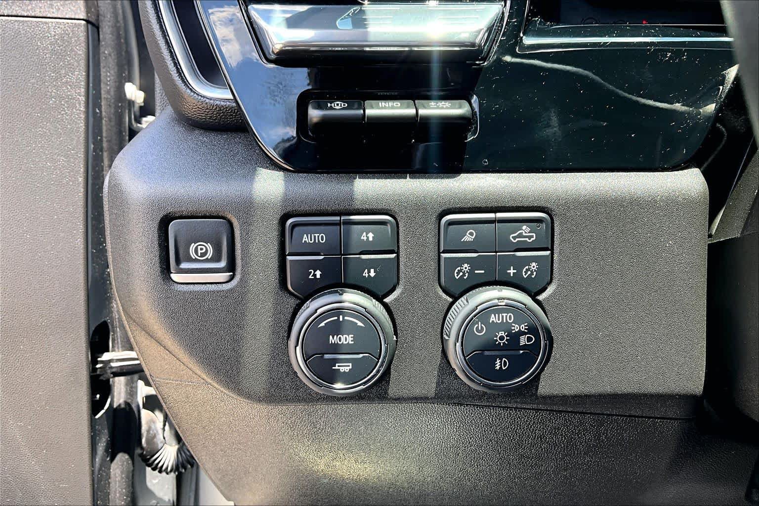 Used 2024 Chevrolet Silverado 2500 LTZ w/ LTZ Texas Edition AWD/4WD image 35