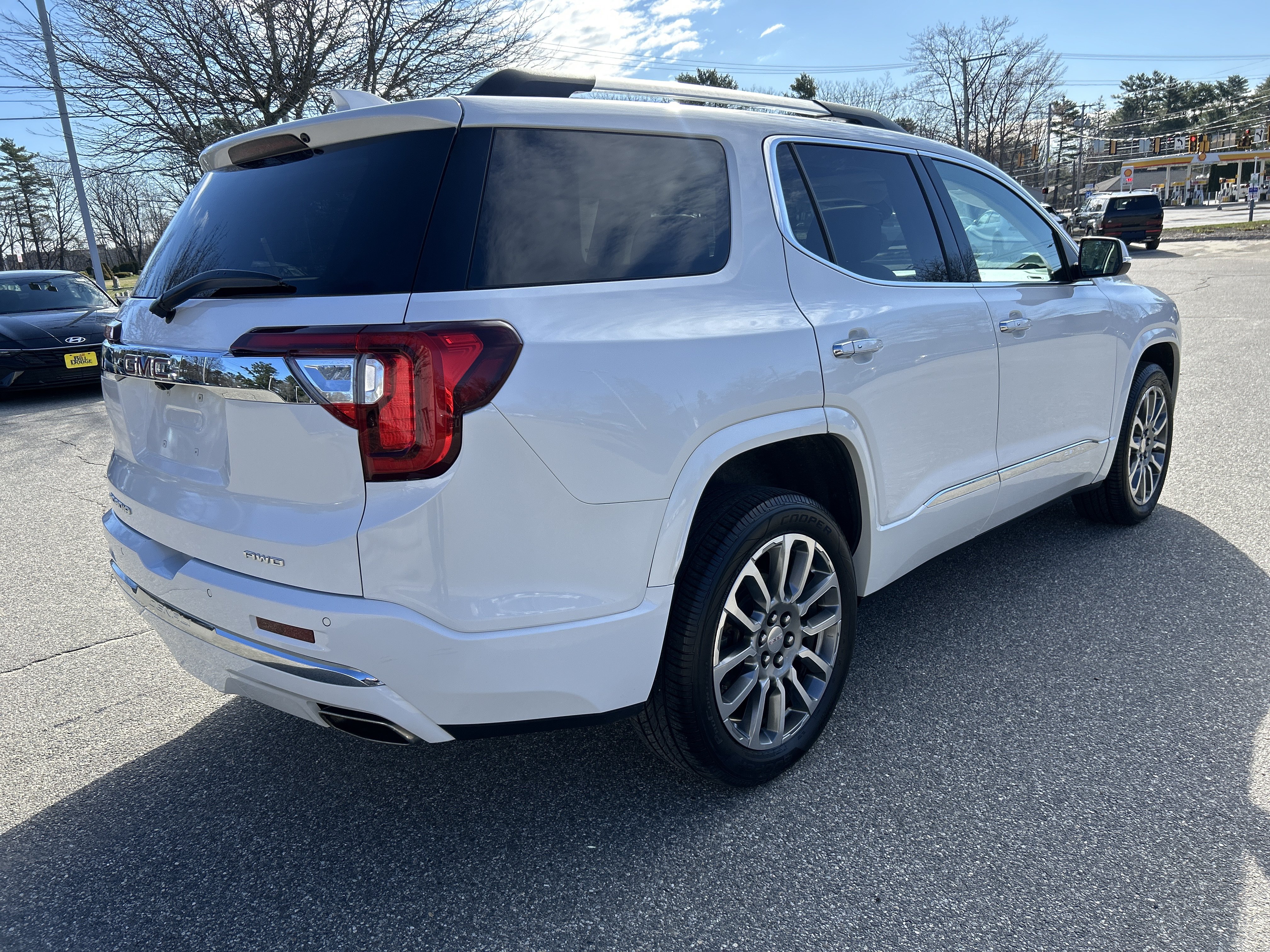 Used 2021 GMC Acadia Denali w/ LPO, Floor Liner Package AWD/4WD image 5