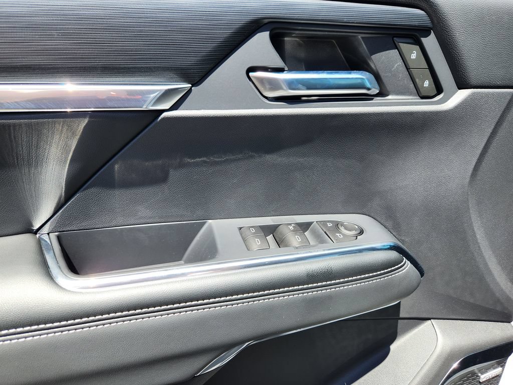 New 2025 GMC Acadia Elevation AWD/4WD image 17