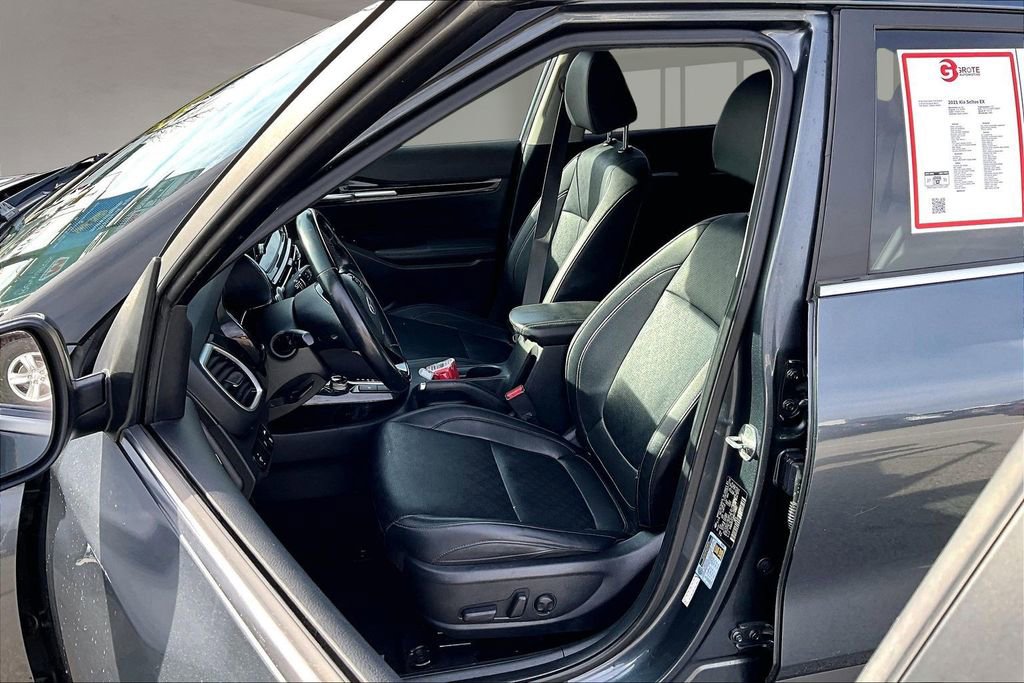 Used 2021 Kia Seltos EX image 26