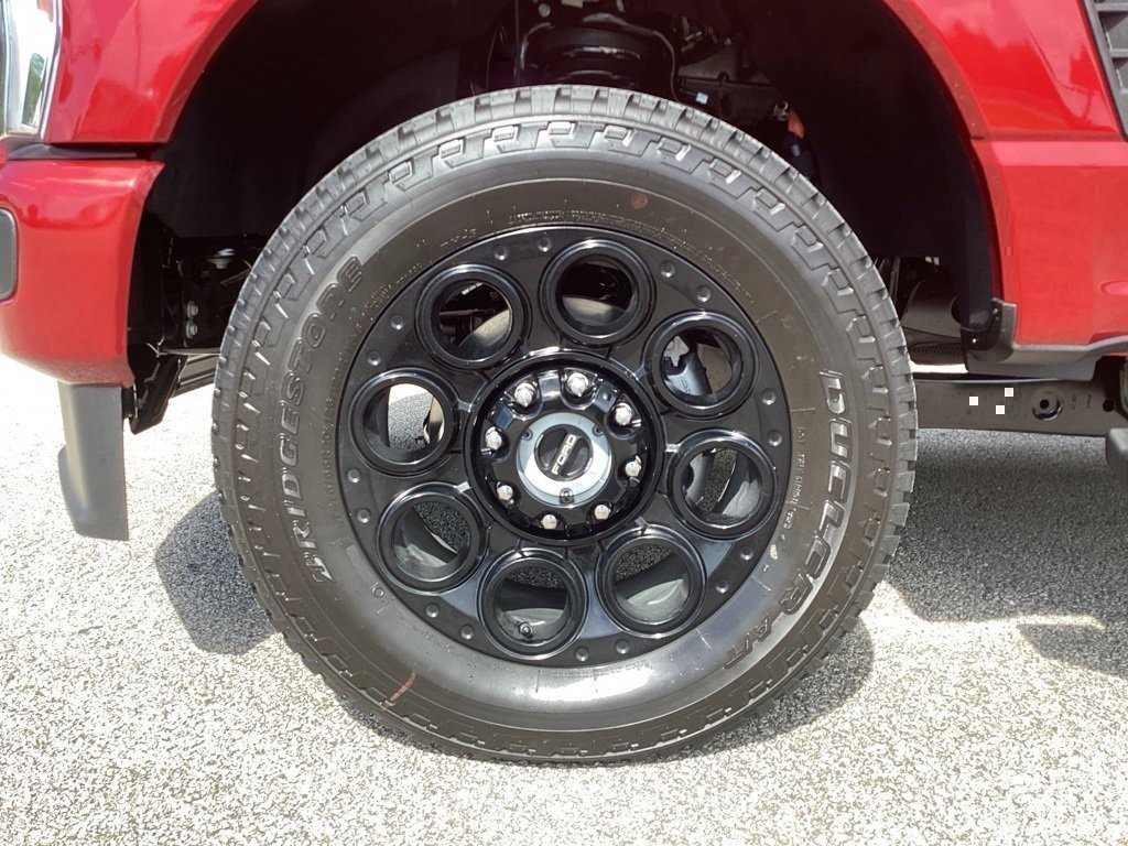 New 2025 Ford F250 Lariat w/ Black Appearance Package image 17