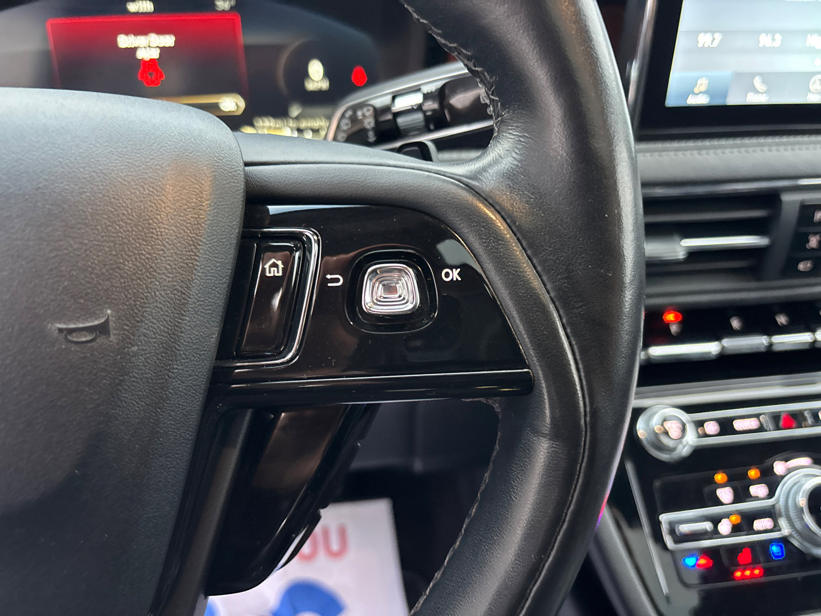 Certified 2022 Lincoln Corsair Reserve w/ Elements Package image 18