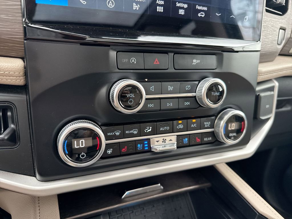 Used 2024 Ford Expedition Limited image 36