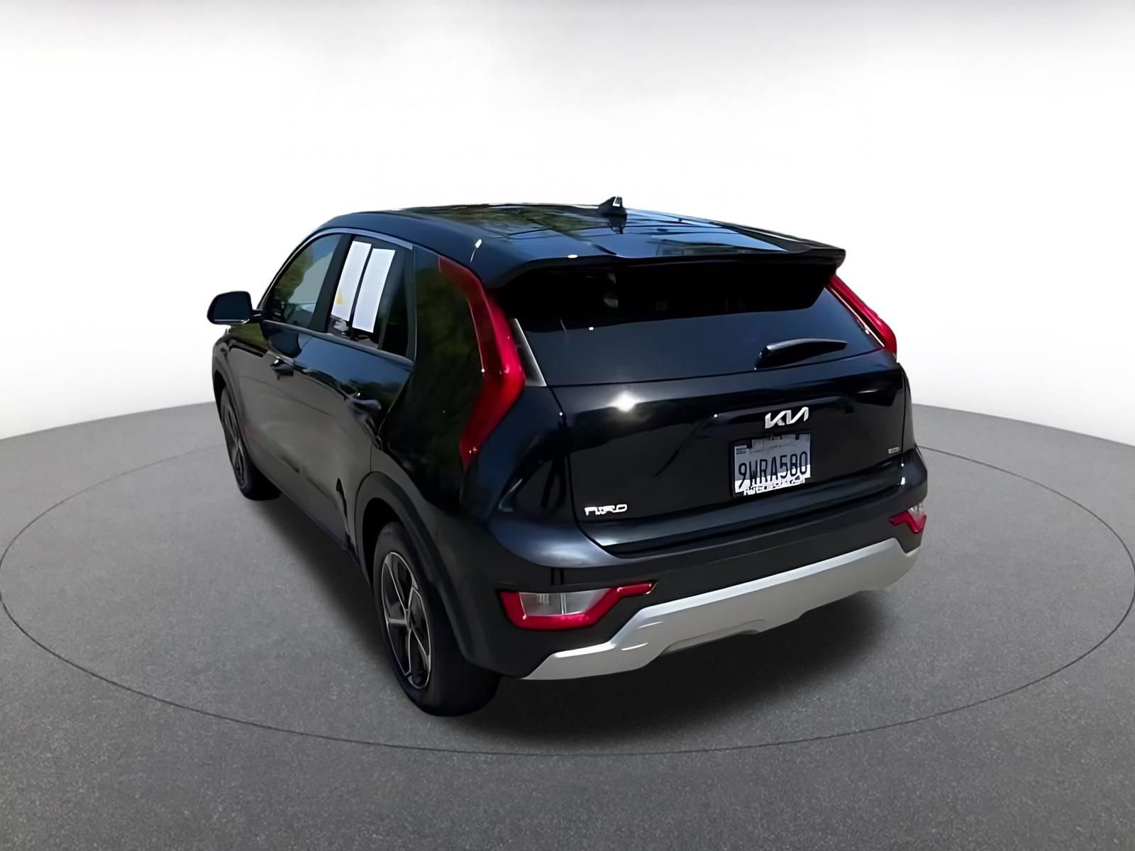 Used 2026 Kia Niro LX FWD image 16