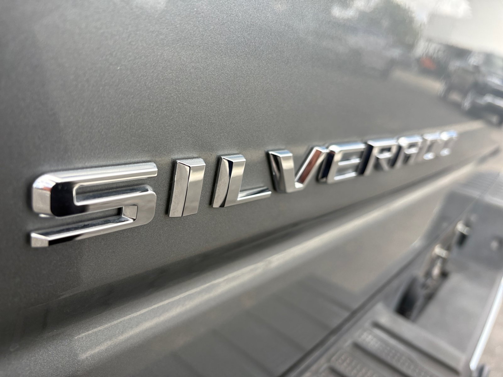 Used 2025 Chevrolet Silverado 1500 LT w/ Convenience Package II AWD/4WD image 26