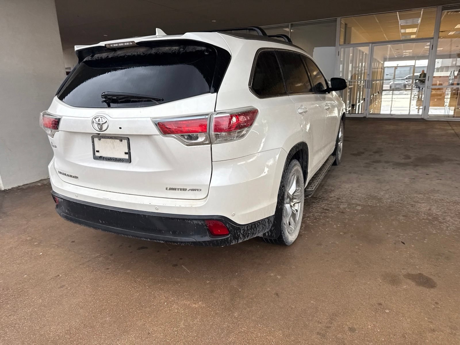 Used 2015 Toyota Highlander Limited Platinum AWD/4WD image 8