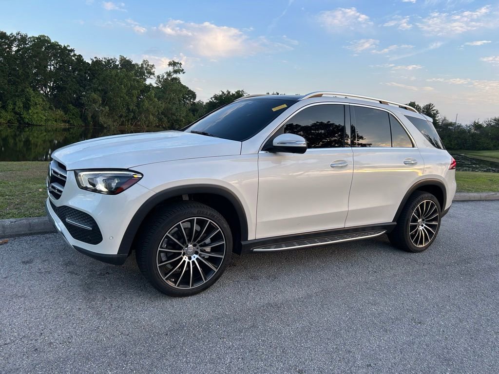 Used 2022 Mercedes-Benz GLE 350 4MATIC image 2