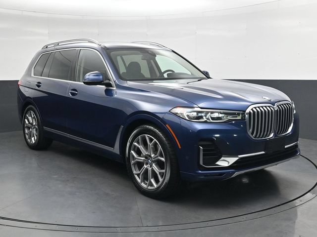Used 2022 BMW X7 xDrive40i w/ Parking Assistance Package AWD/4WD image 2