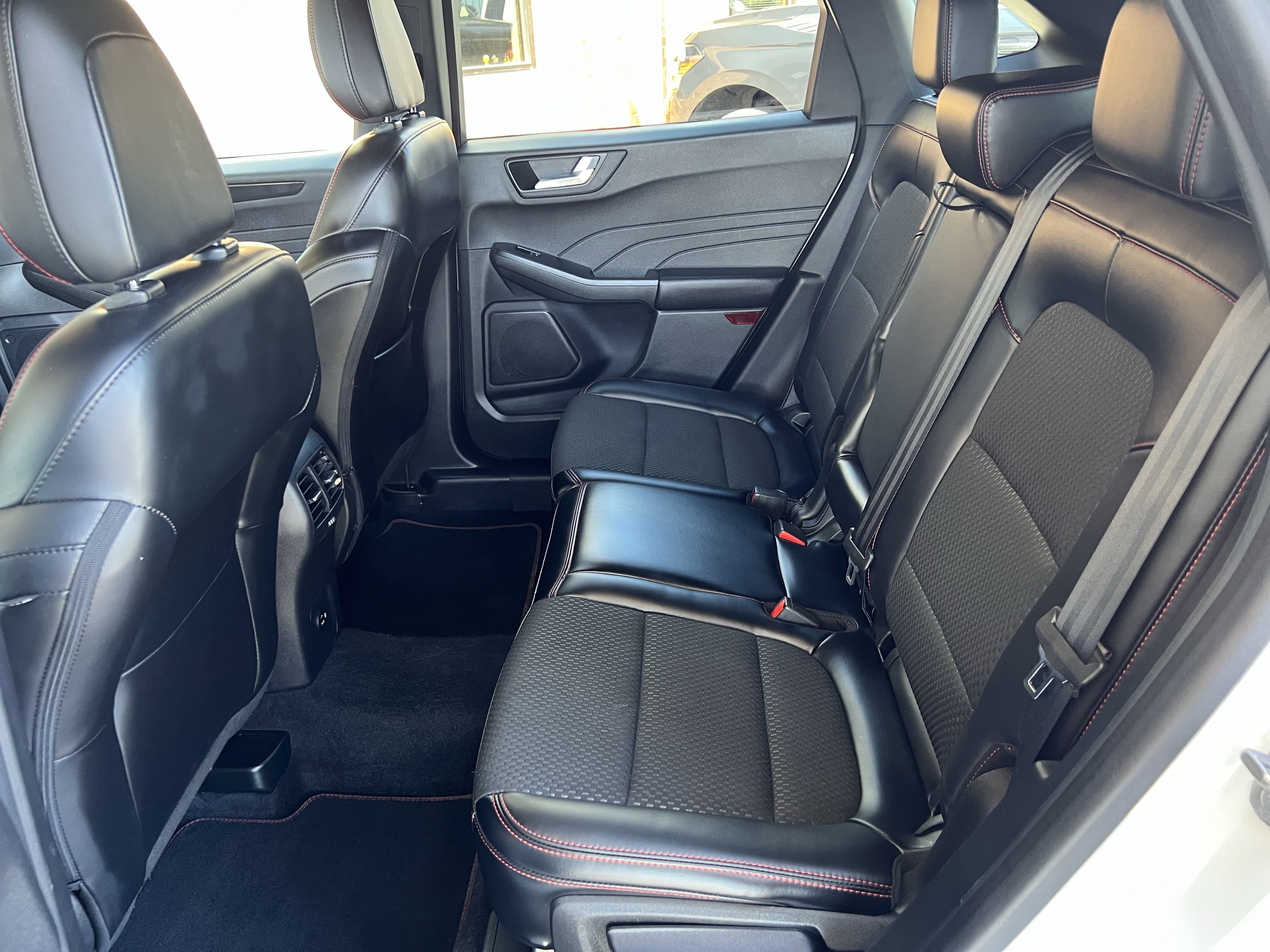 Used 2023 Ford Escape ST-Line image 15