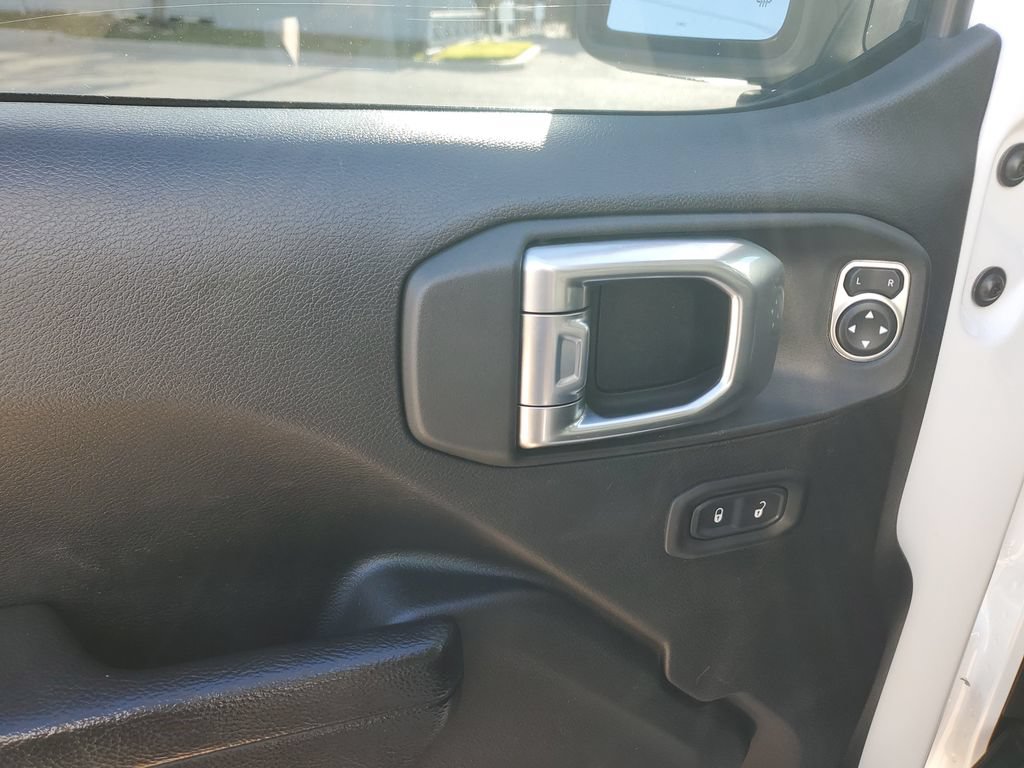 Used 2022 Jeep Gladiator Sport AWD/4WD image 23