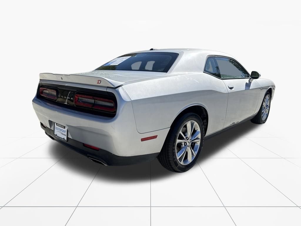 Used 2021 Dodge Challenger SXT image 9