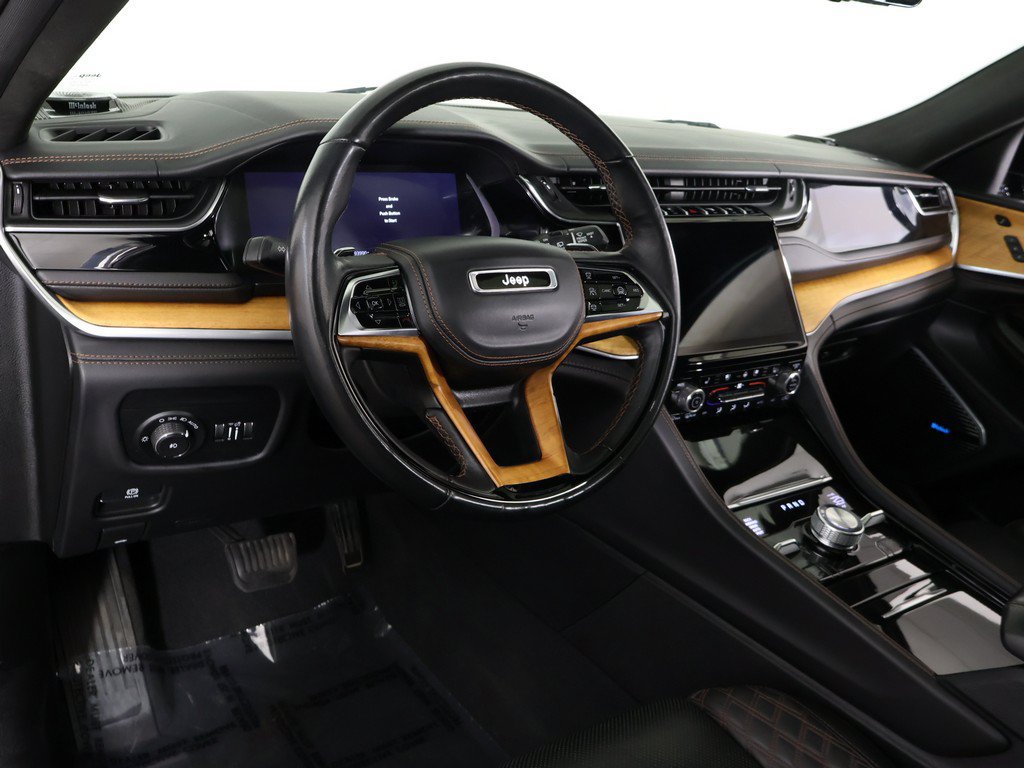 Used 2023 Jeep Grand Cherokee L Summit AWD/4WD image 36