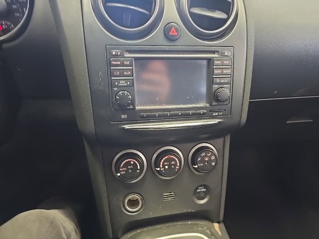 Used 2012 Nissan Rogue SV w/ Premium Pkg image 8