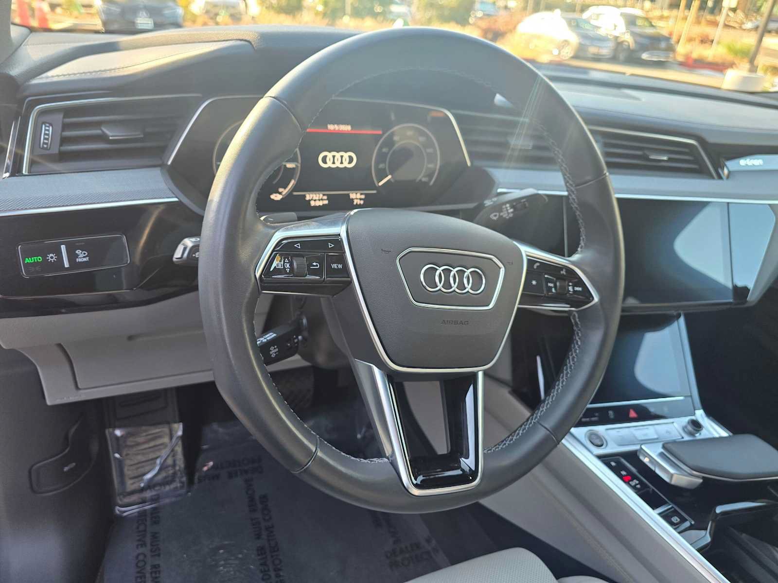 Used 2024 Audi Q8 e-tron Prestige w/ Prestige Package AWD/4WD image 25