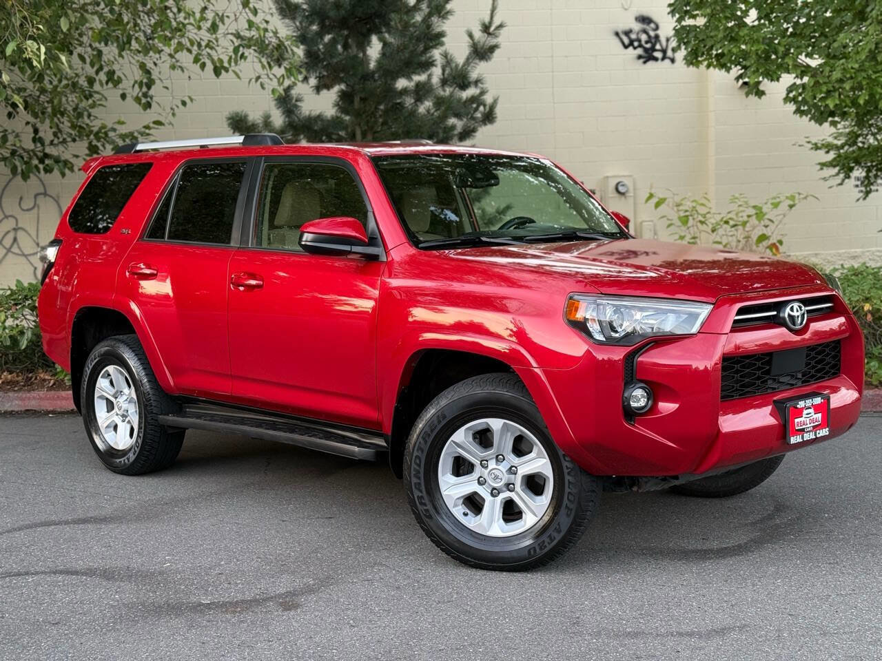 Used 2022 Toyota 4Runner SR5 image 2