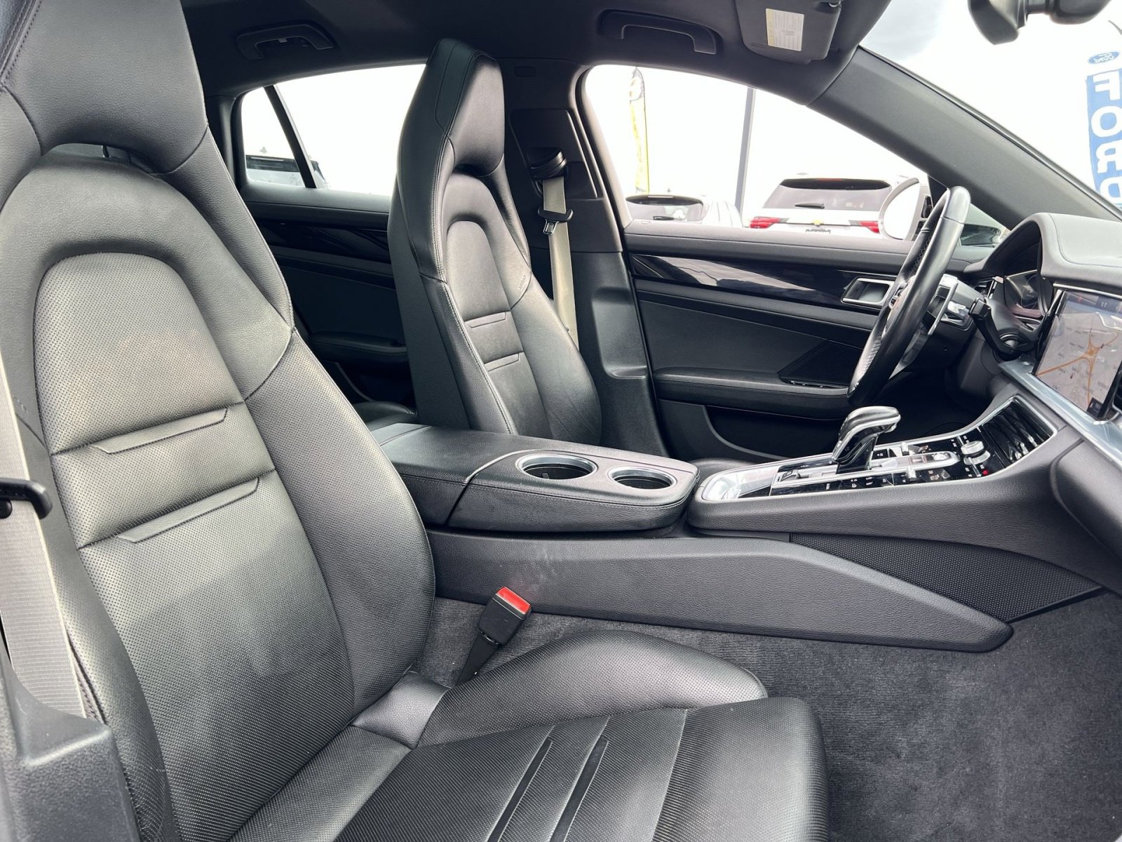 Used 2018 Porsche Panamera 4 image 27