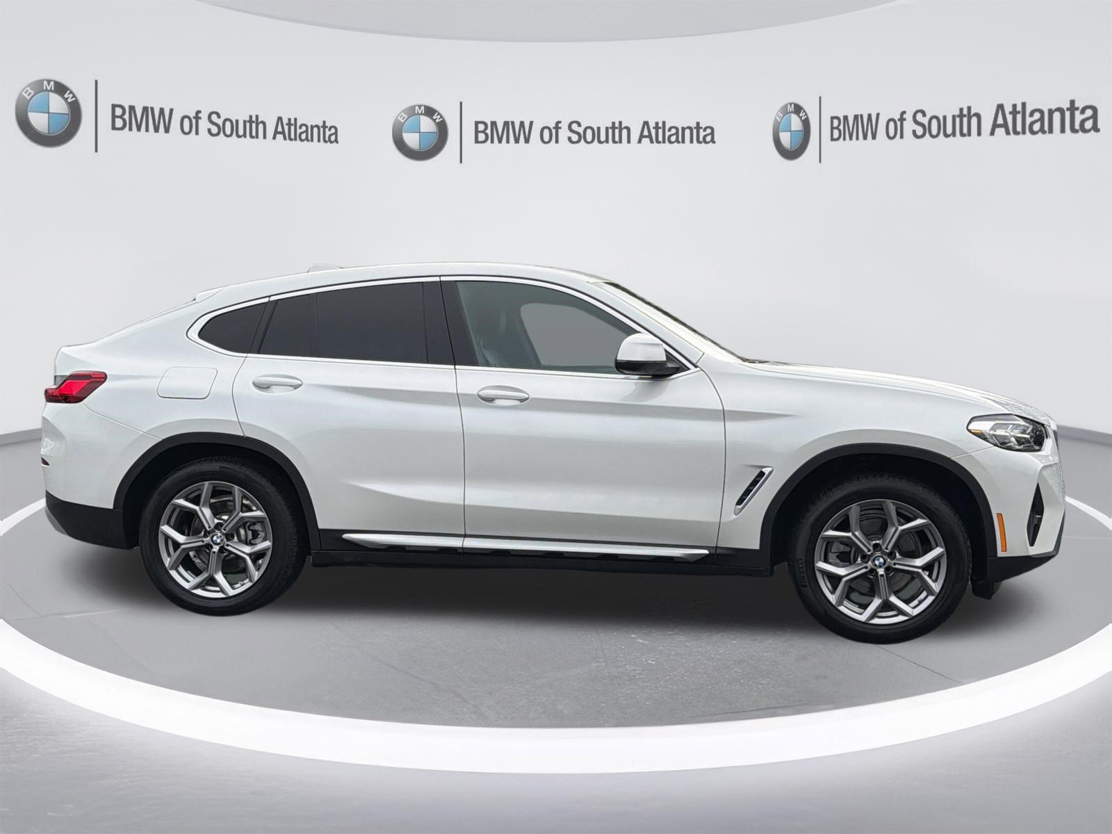 Certified 2025 BMW X4 xDrive30i w/ Premium Package AWD/4WD image 31