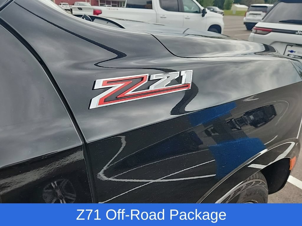 Used 2021 Chevrolet Tahoe Z71 w/ Z71 Off-Road Package AWD/4WD image 19