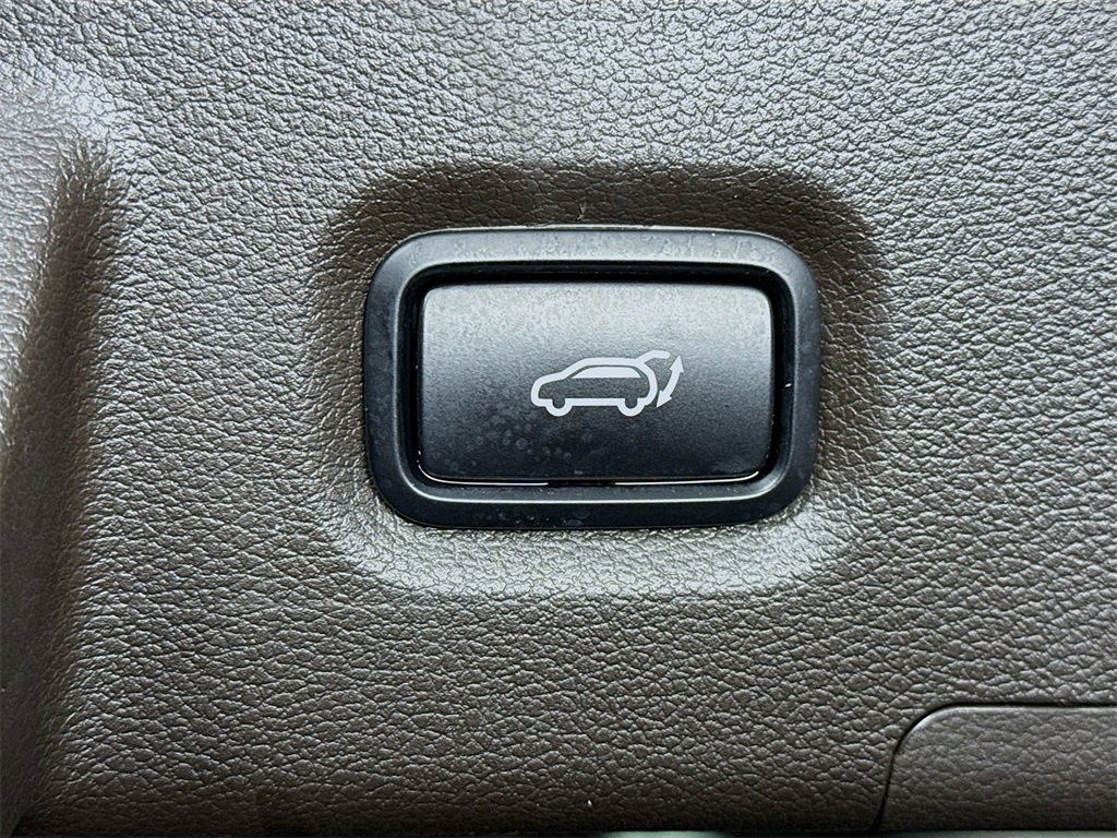 Used 2019 Hyundai Santa Fe SEL w/ Cargo Package image 29